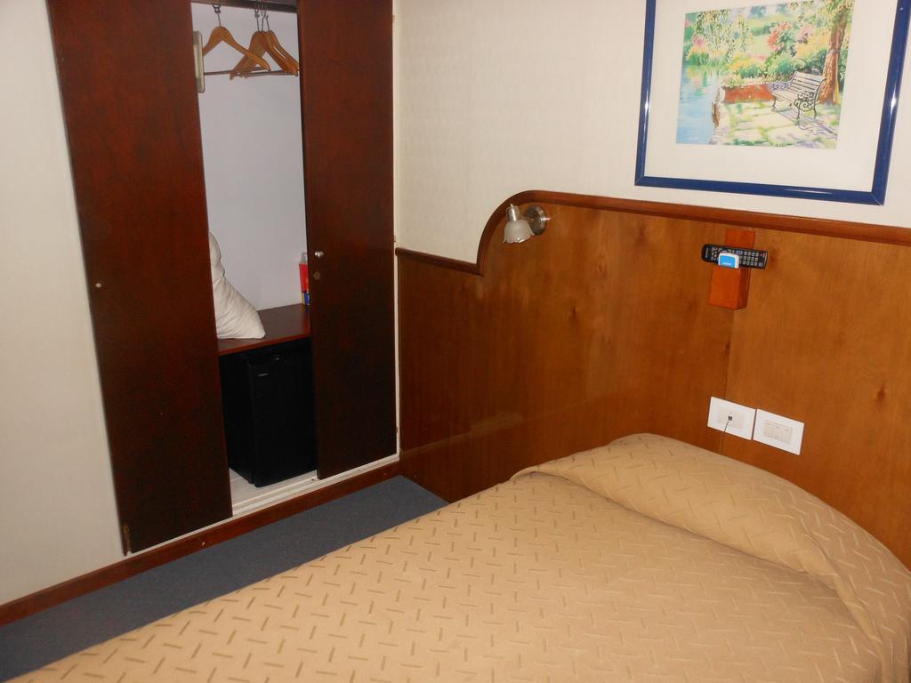 Hotel Orly Corrientes Exterior photo